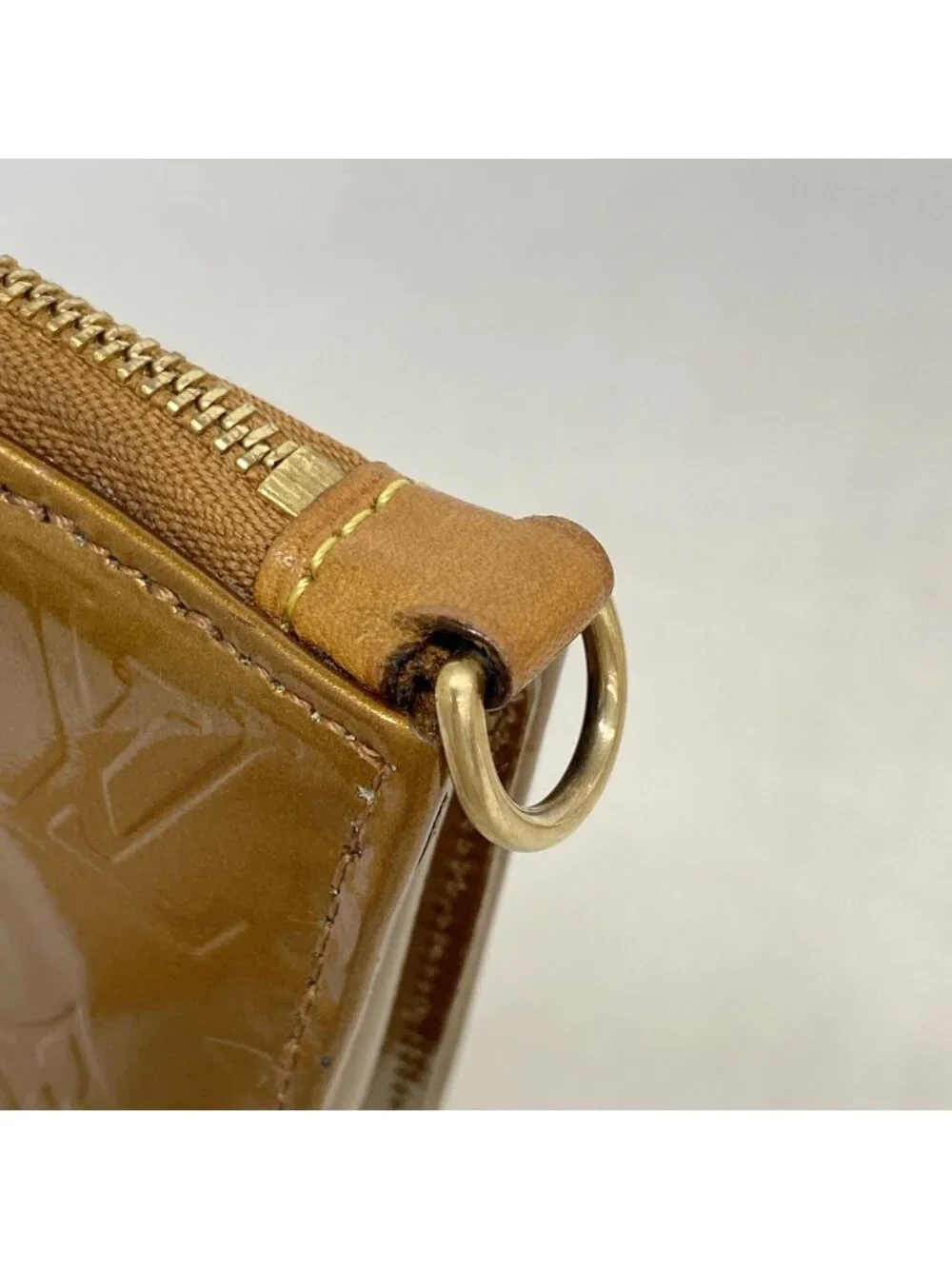 Louis Vuitton Pouch Vernis Lexington Blanc